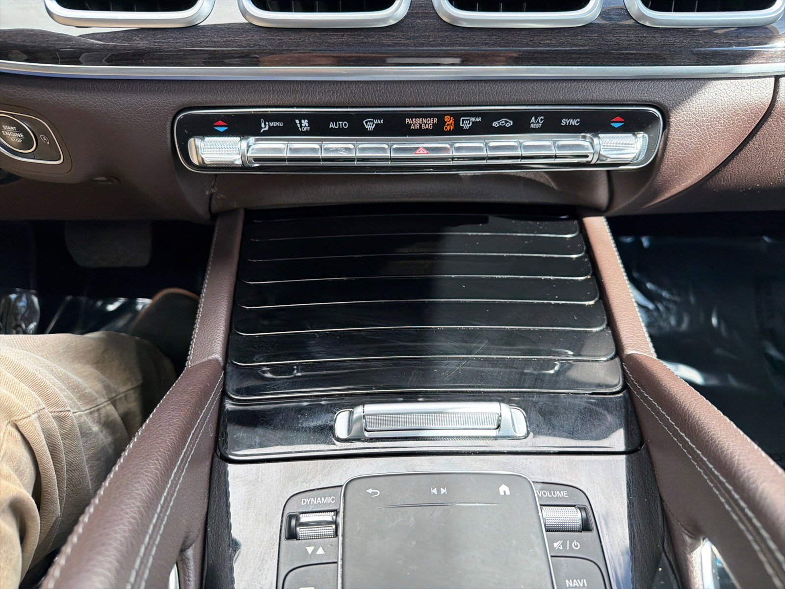 Used 2021 Mercedes-Benz GLE 350 4MATIC image 27