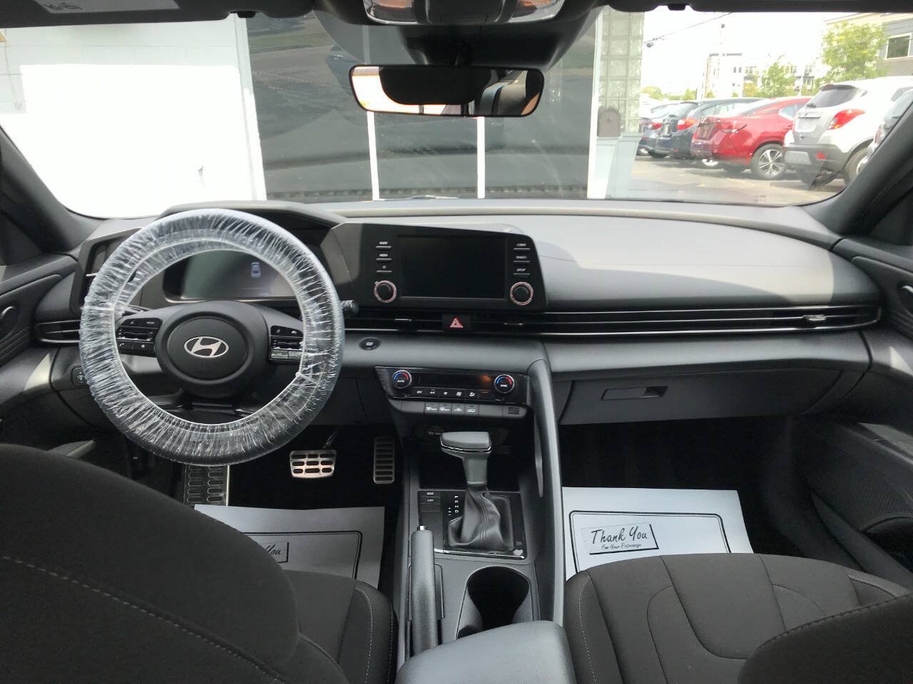 Used 2025 Hyundai Elantra Sport FWD image 11