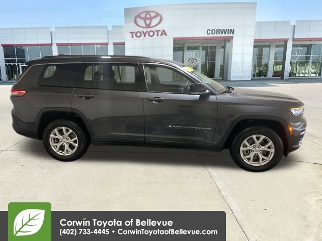 Used 2023 Jeep Grand Cherokee L Limited w/ Trailer Tow Group (B) image 11