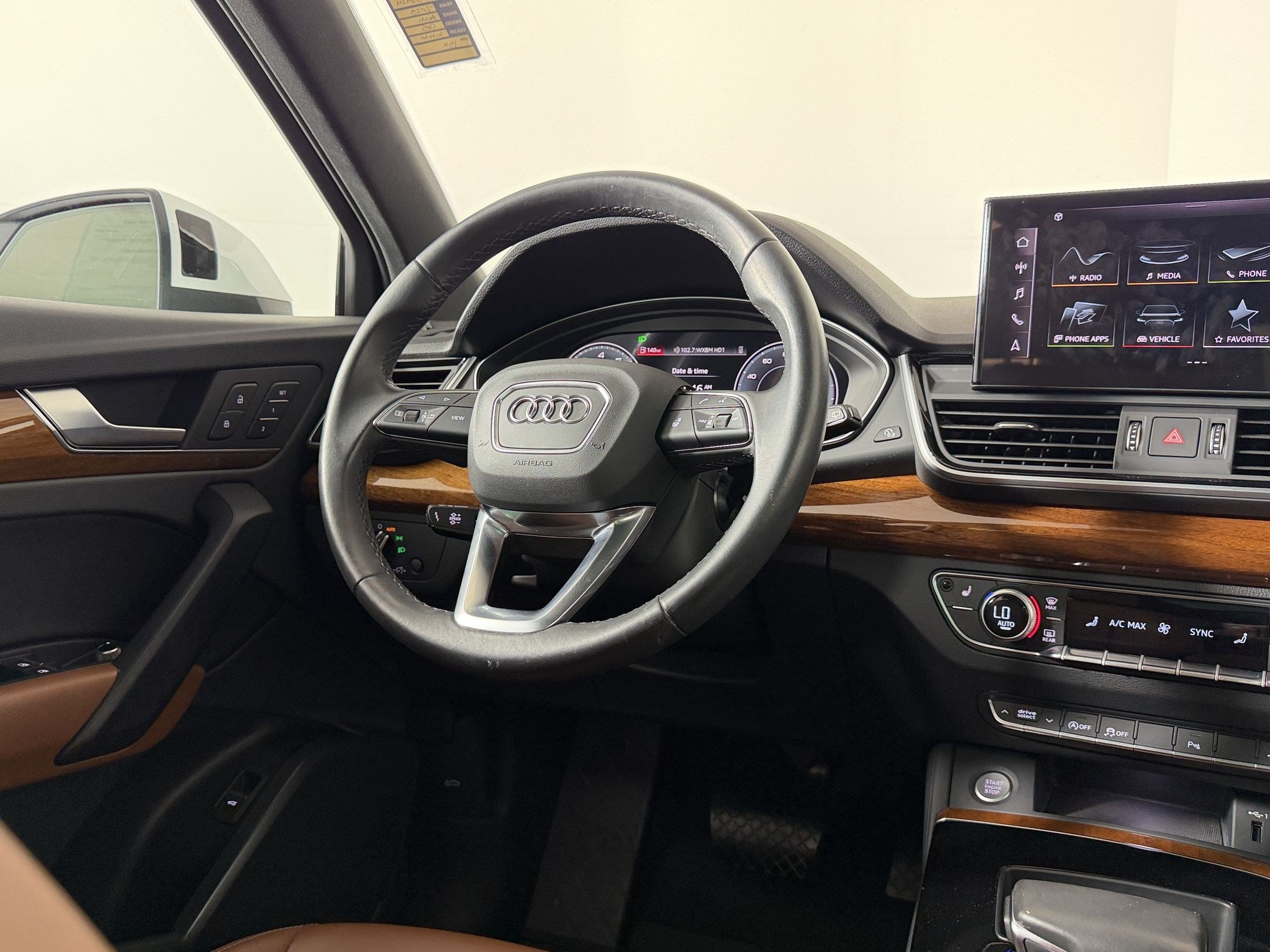Used 2025 Audi Q5 2.0T Premium AWD/4WD image 15