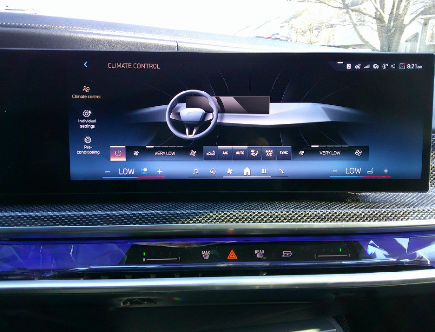 Used 2025 BMW 760i xDrive w/ Executive Package AWD/4WD image 80