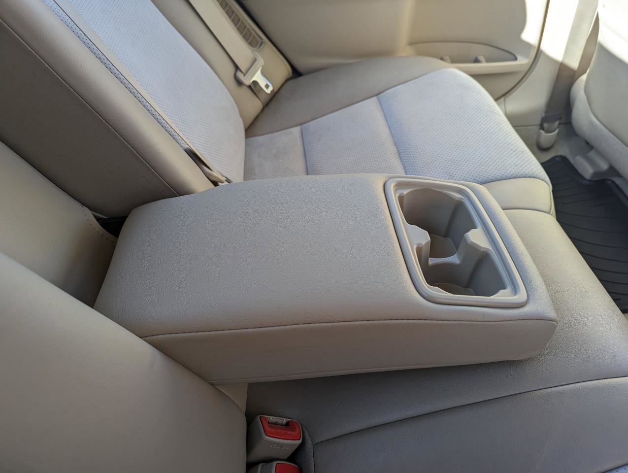 Used 2013 Toyota Camry XLE w/ Leather Pkg image 40