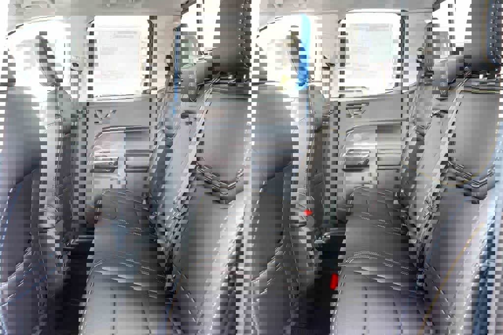 New 2026 Ford Maverick Lobo image 18