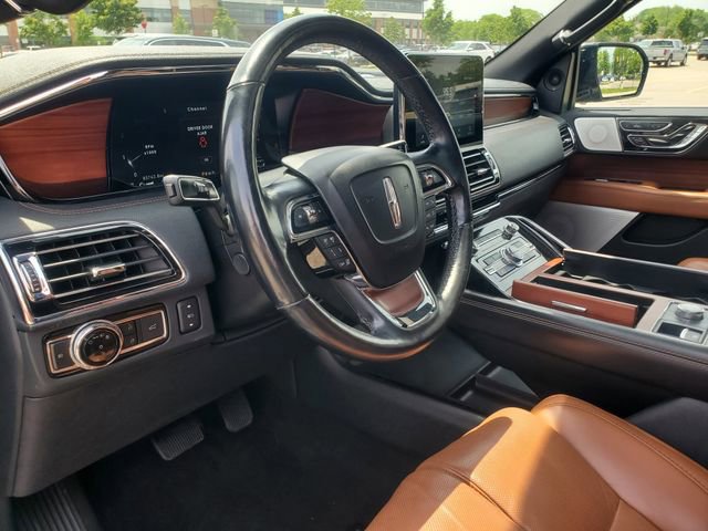 Used 2021 Lincoln Navigator L Reserve AWD/4WD image 11