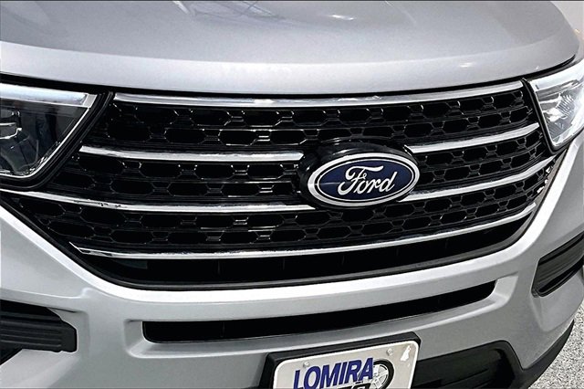 Used 2021 Ford Explorer XLT image 32