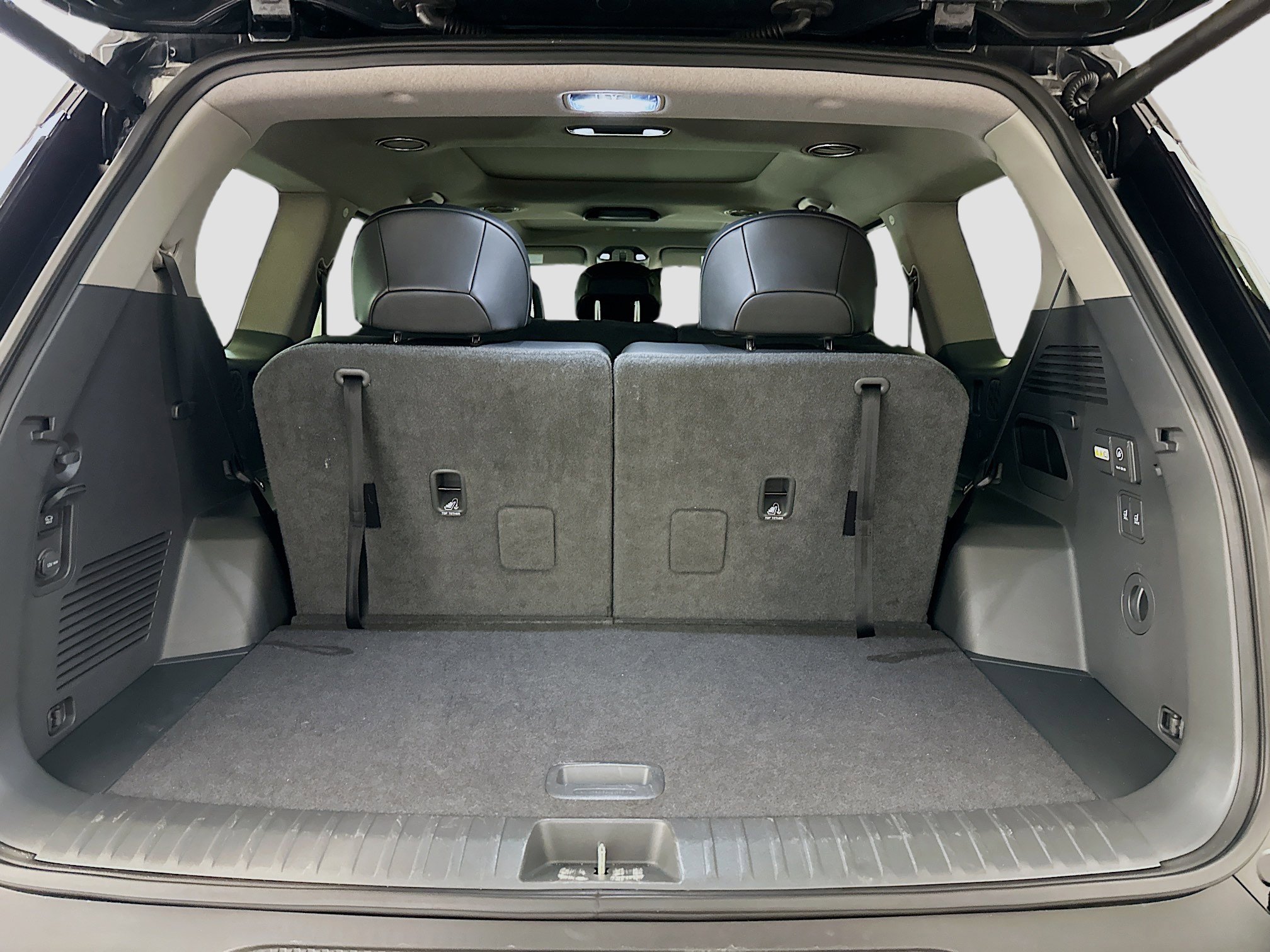 Used 2024 Kia EV9 Wind image 32