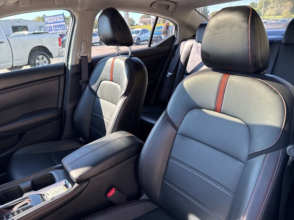 Used 2024 Nissan Sentra SR w/ SR Premium Package image 16