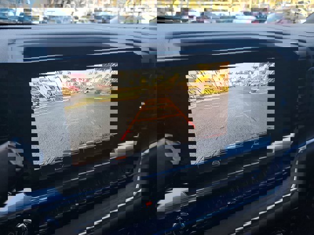 Used 2024 GMC Sierra 1500 SLT image 25