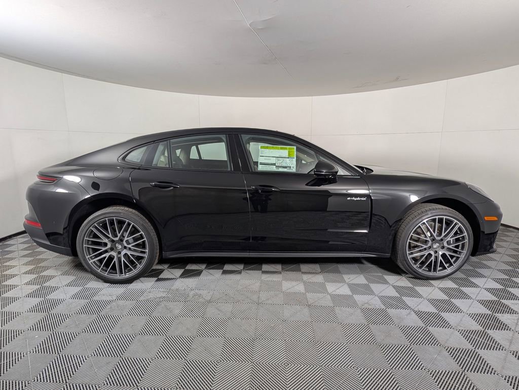 New 2026 Porsche Panamera 4 image 8