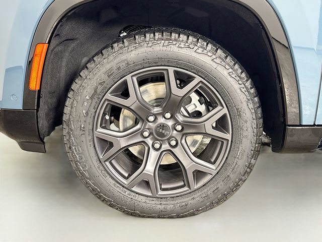 New 2026 Jeep Grand Wagoneer 4WD image 37