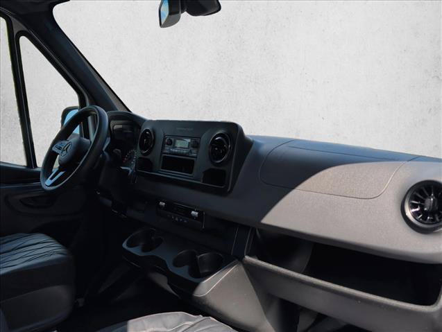 Used 2020 Mercedes-Benz Sprinter 2500 image 20