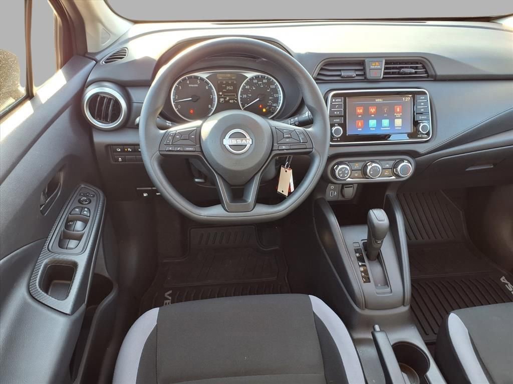Certified 2025 Nissan Versa S w/ Trunk Package image 4