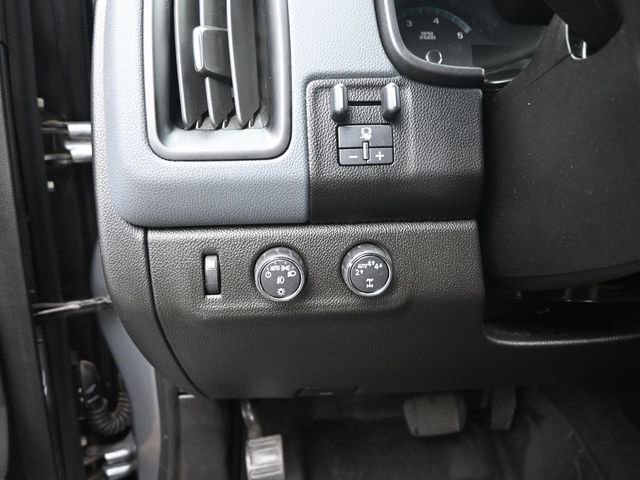 Used 2020 Chevrolet Colorado Z71 image 32