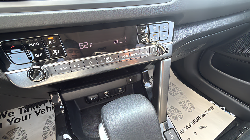 Used 2024 Kia Seltos EX AWD/4WD image 21