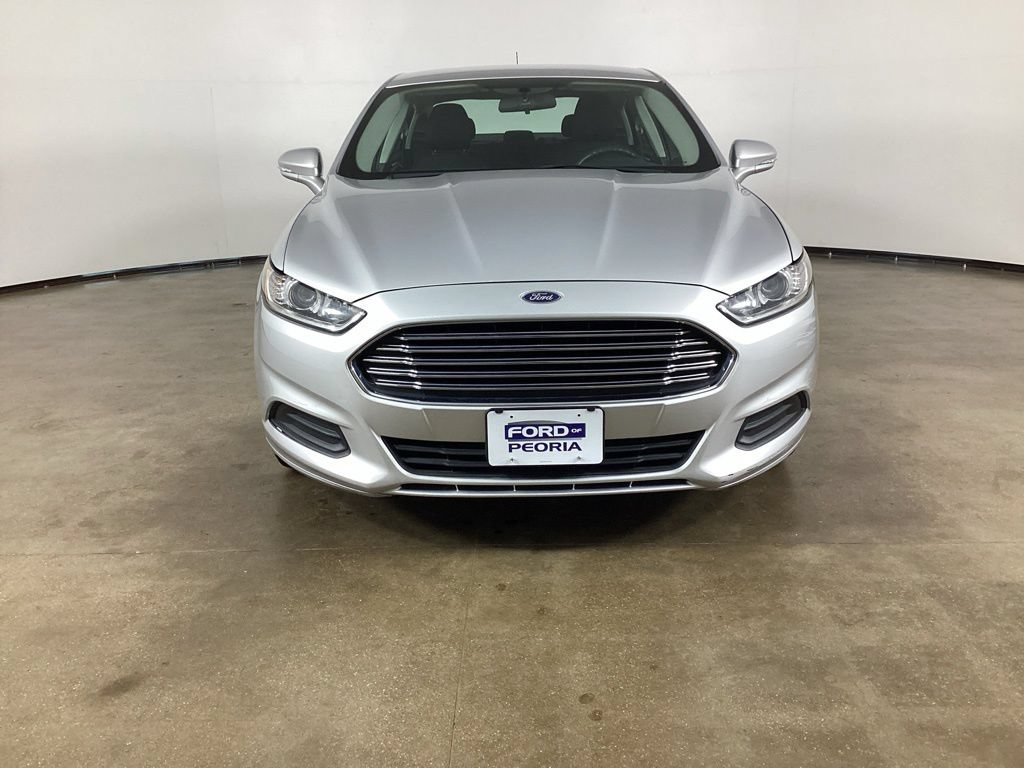 Used 2014 Ford Fusion SE FWD image 3