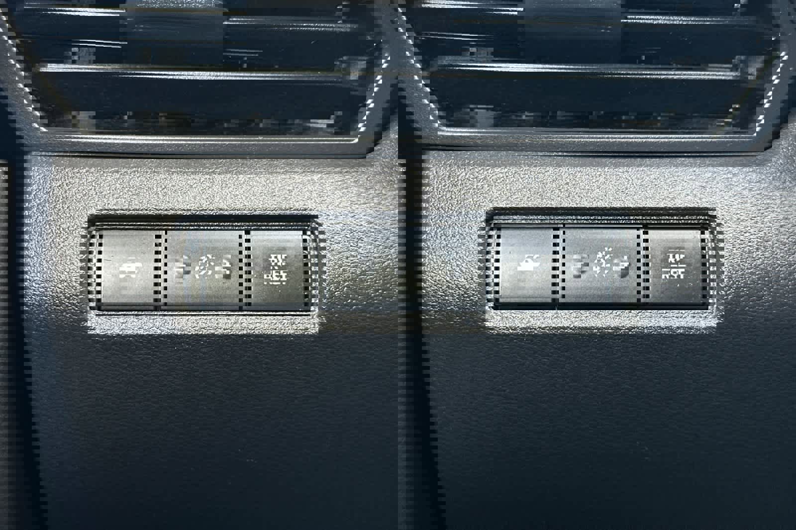 Used 2024 Nissan Altima 2.5 SV image 29