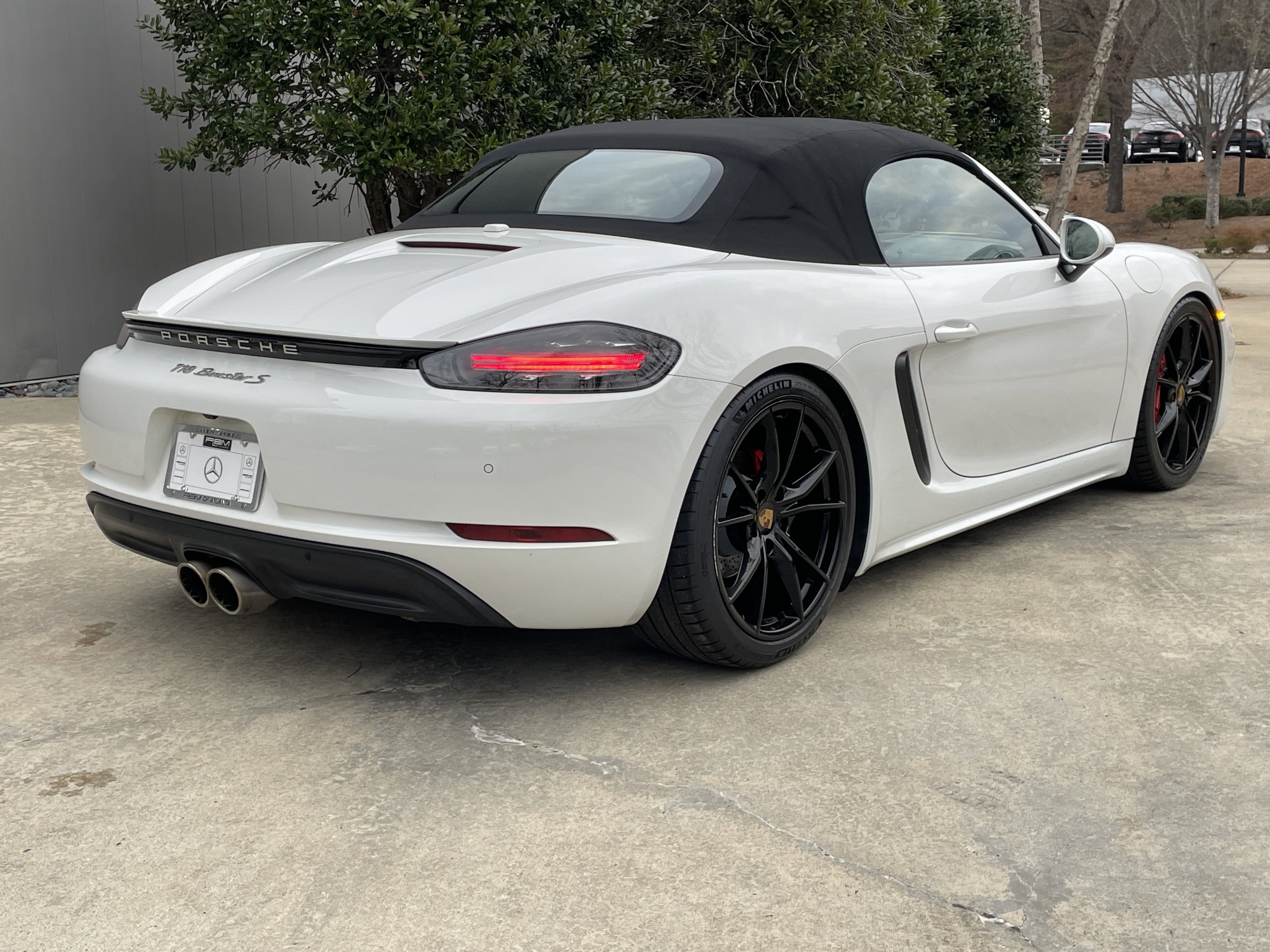 Used 2017 Porsche 718 Boxster S image 13
