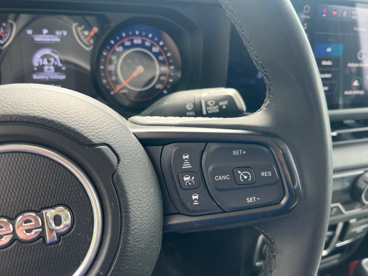 Used 2025 Jeep Gladiator Sport AWD/4WD image 27