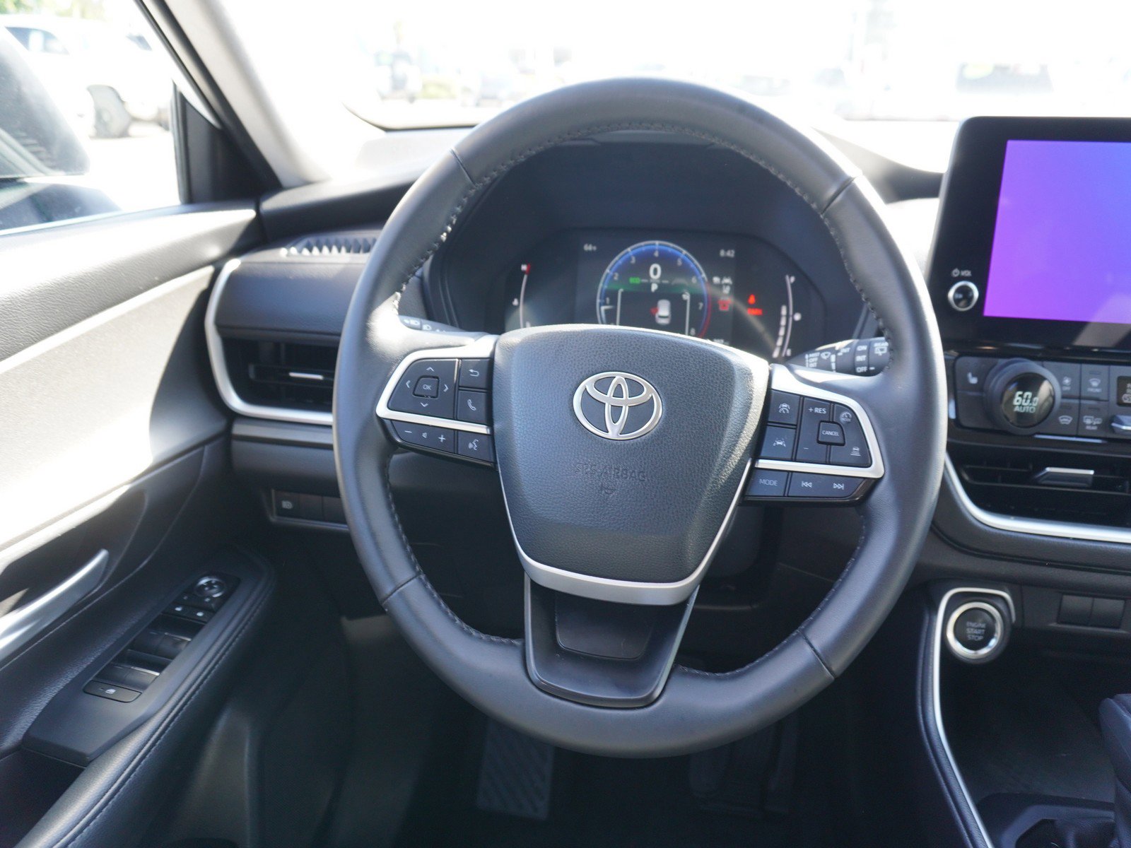 Used 2025 Toyota Grand Highlander AWD image 17