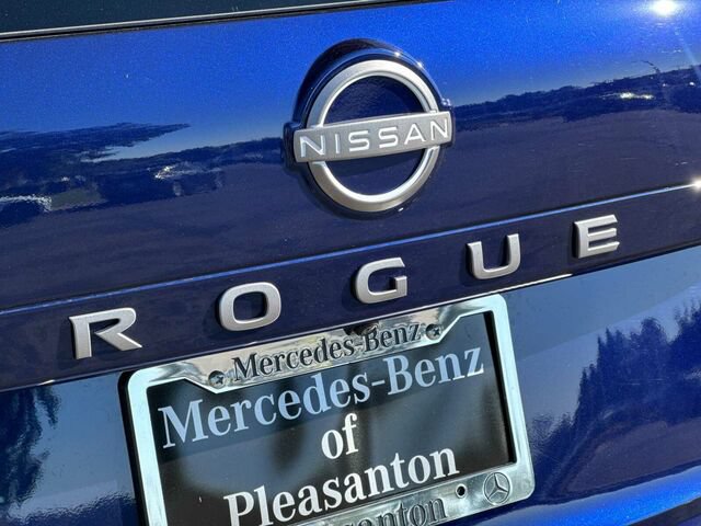 Used 2026 Nissan Rogue SV FWD image 32