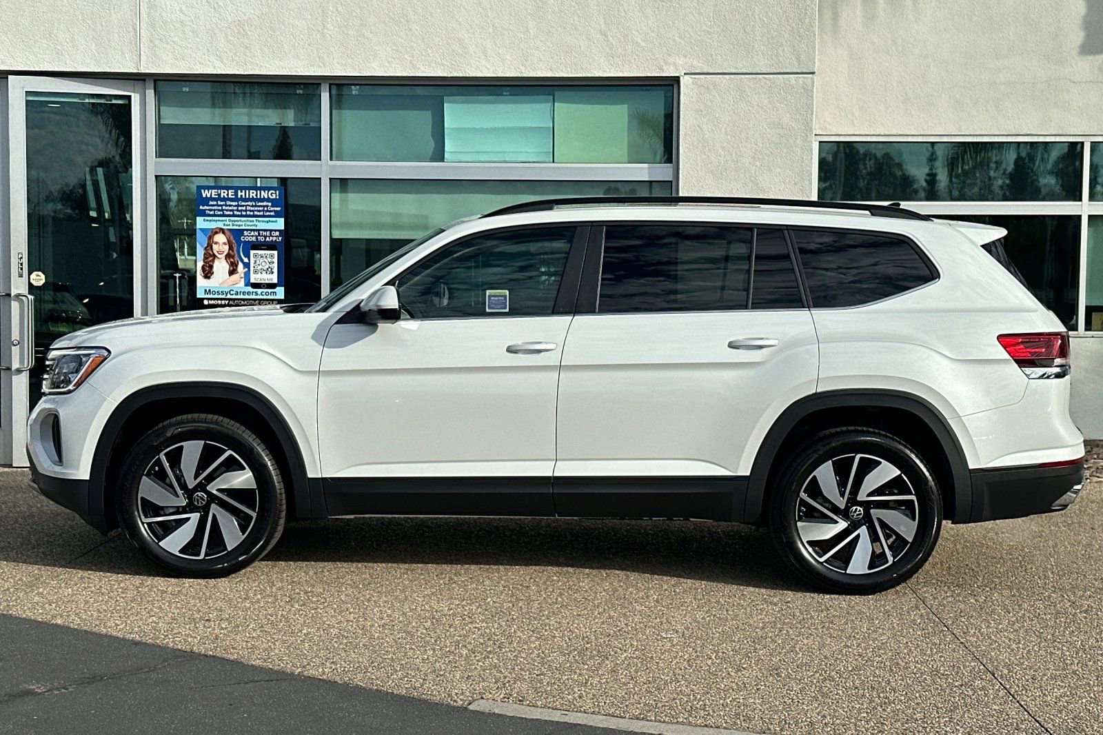 New 2026 Volkswagen Atlas SE image 7