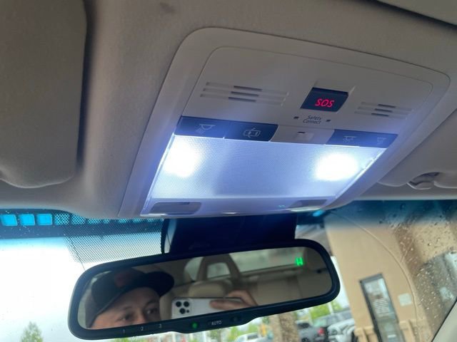 Used 2010 Lexus IS 350C RWD image 28