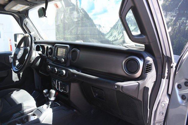 Used 2020 Jeep Gladiator Sport w/ Quick Order Package 24S AWD/4WD image 24