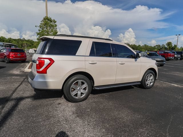 Used 2019 Ford Expedition XLT w/ Equipment Group 202A AWD/4WD image 10
