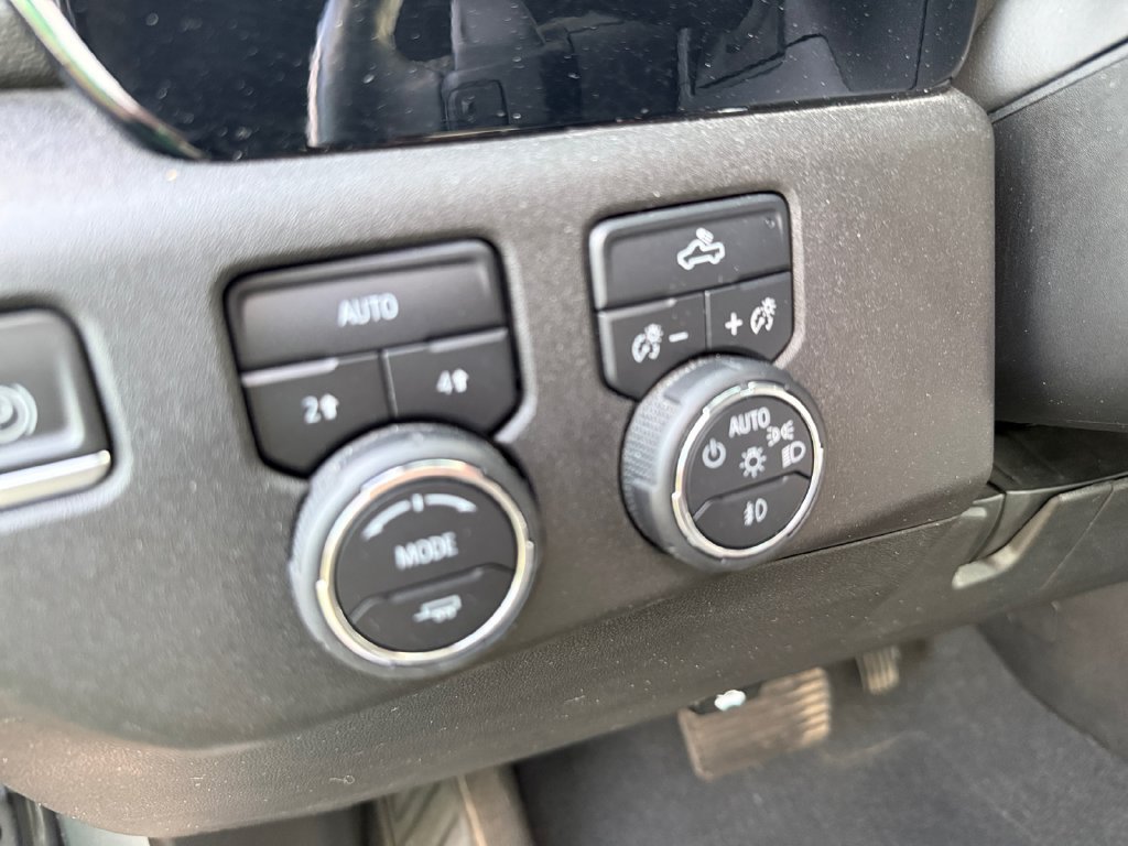 Used 2023 Chevrolet Silverado 1500 RST w/ Convenience Package II AWD/4WD image 17