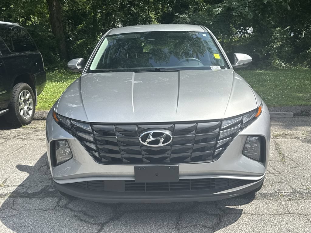 Used 2024 Hyundai Tucson SE AWD/4WD image 2