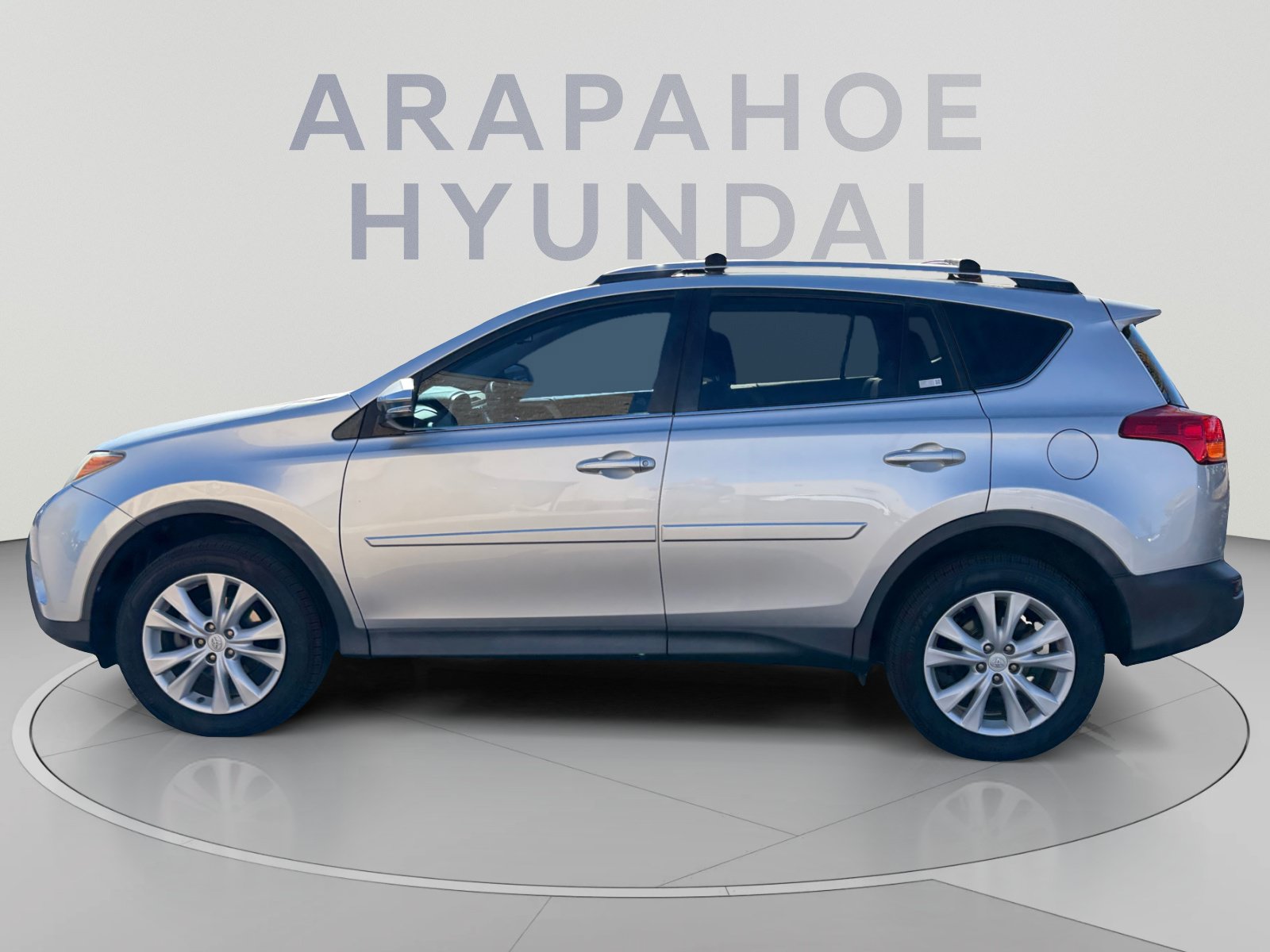 Used 2015 Toyota RAV4 Limited w/ Technology Package AWD/4WD image 2