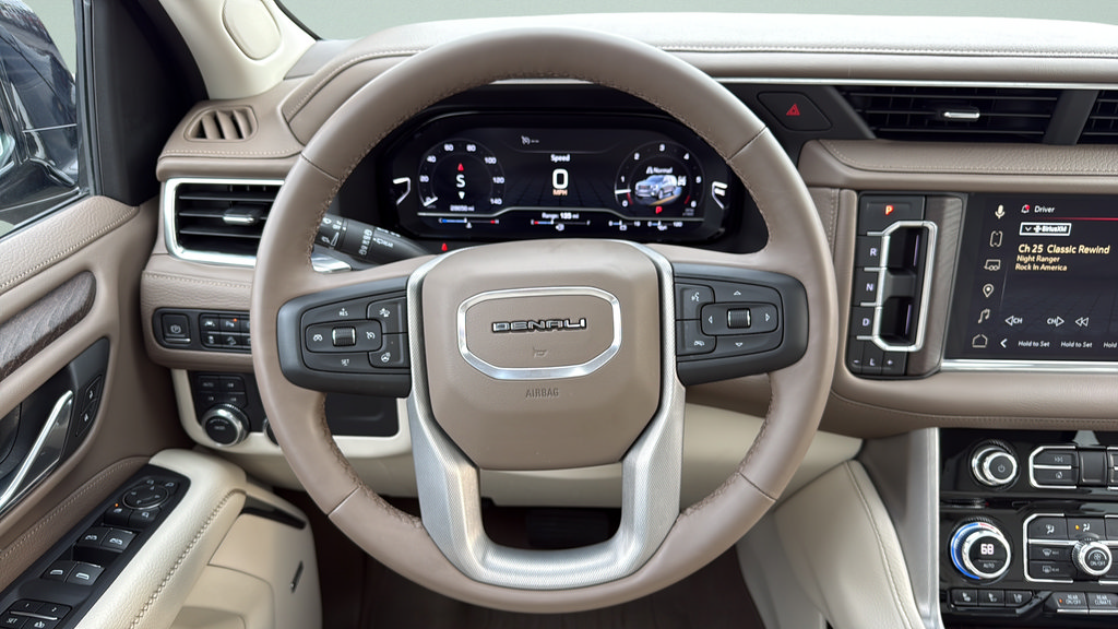 Used 2023 GMC Yukon Denali AWD/4WD image 23