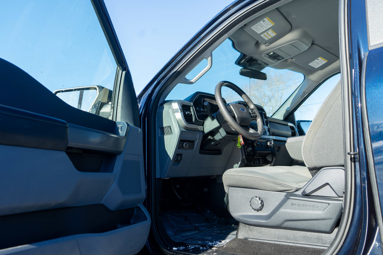 Used 2021 Ford F150 XLT w/ XTR Package image 13