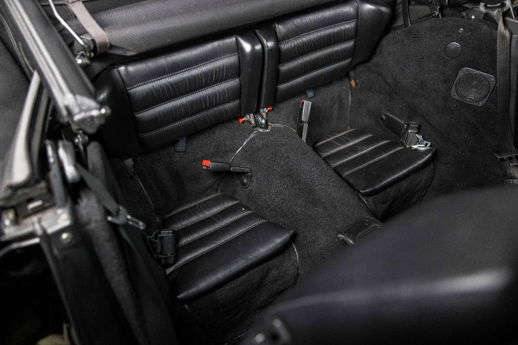 Used 1991 Porsche 911 Carrera RWD image 16