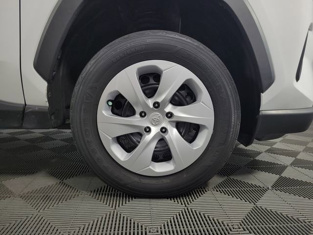 Used 2024 Toyota RAV4 LE image 11