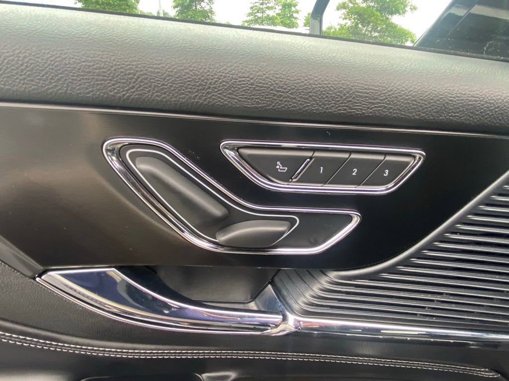 Used 2021 Lincoln Corsair AWD w/ Premium Package image 10