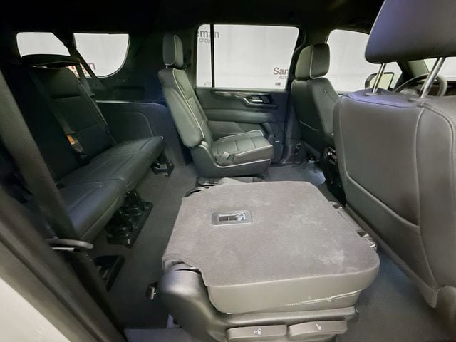 Used 2025 GMC Yukon XL Elevation AWD/4WD image 31