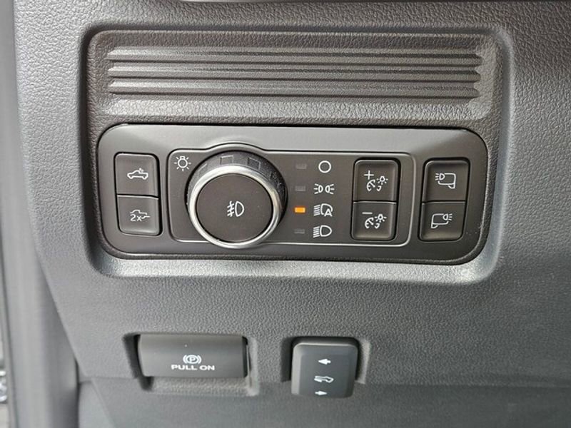 New 2026 Ford F250 Lariat image 32