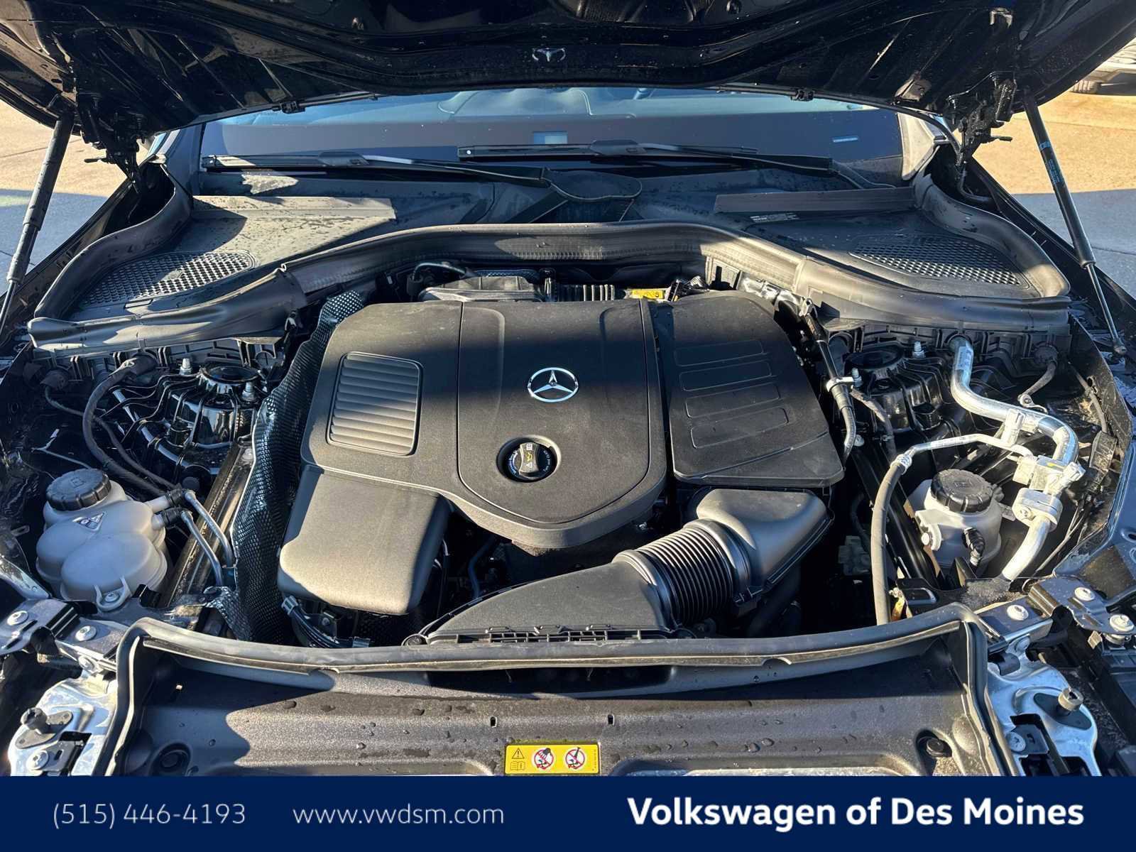 Used 2024 Mercedes-Benz GLC 300 4MATIC image 9