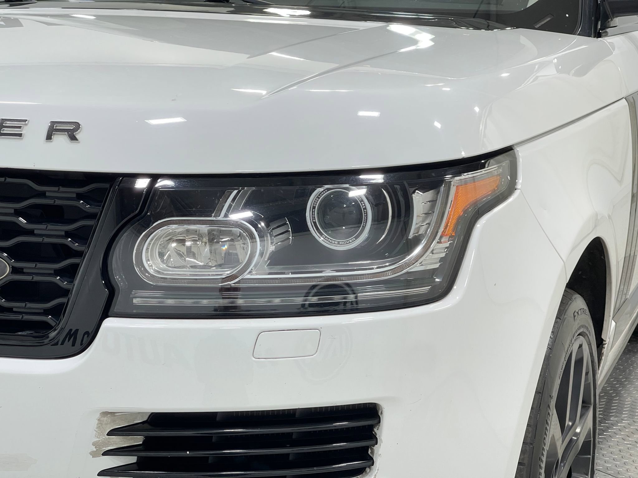 Used 2015 Land Rover Range Rover Supercharged AWD/4WD image 31