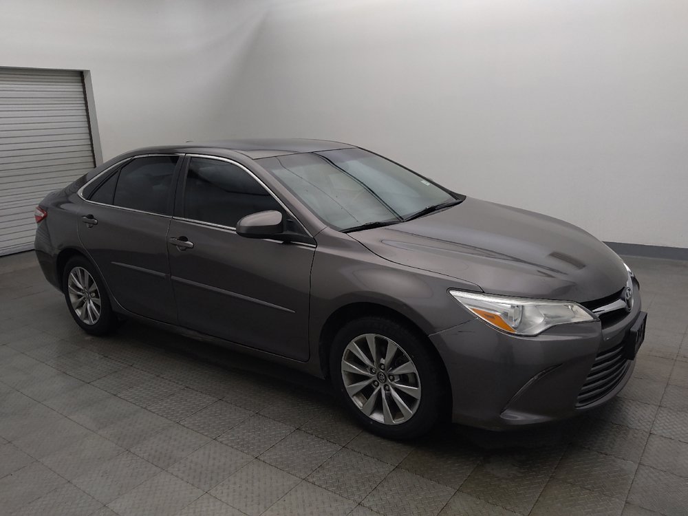 Used 2017 Toyota Camry XLE FWD image 11