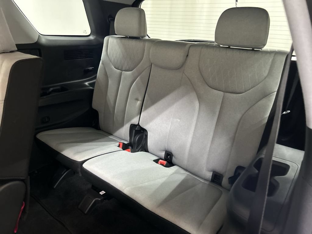 Used 2022 Hyundai Palisade SE AWD/4WD image 21