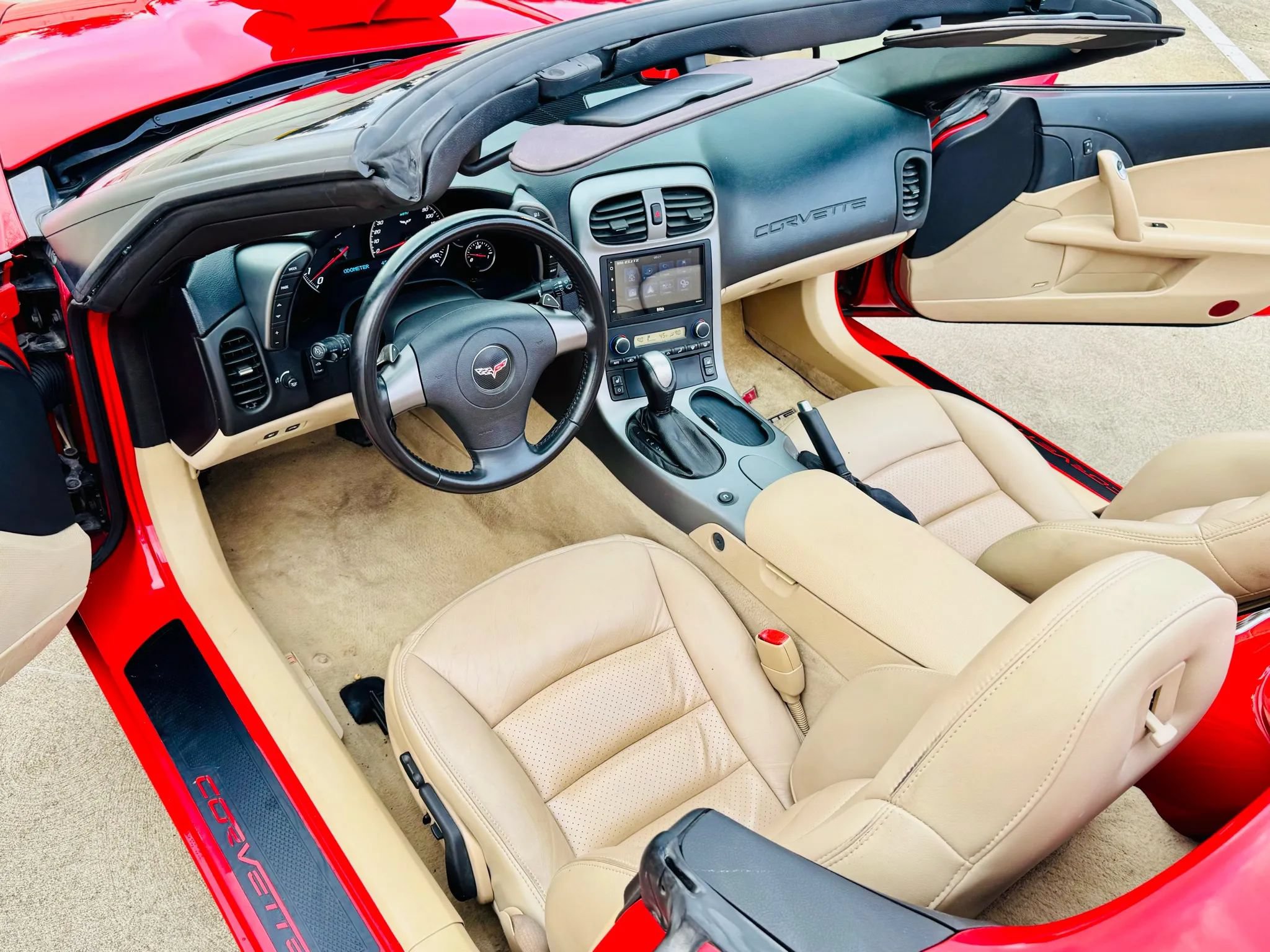 Used 2006 Chevrolet Corvette Convertible w/ Preferred Equipment Group RWD image 16