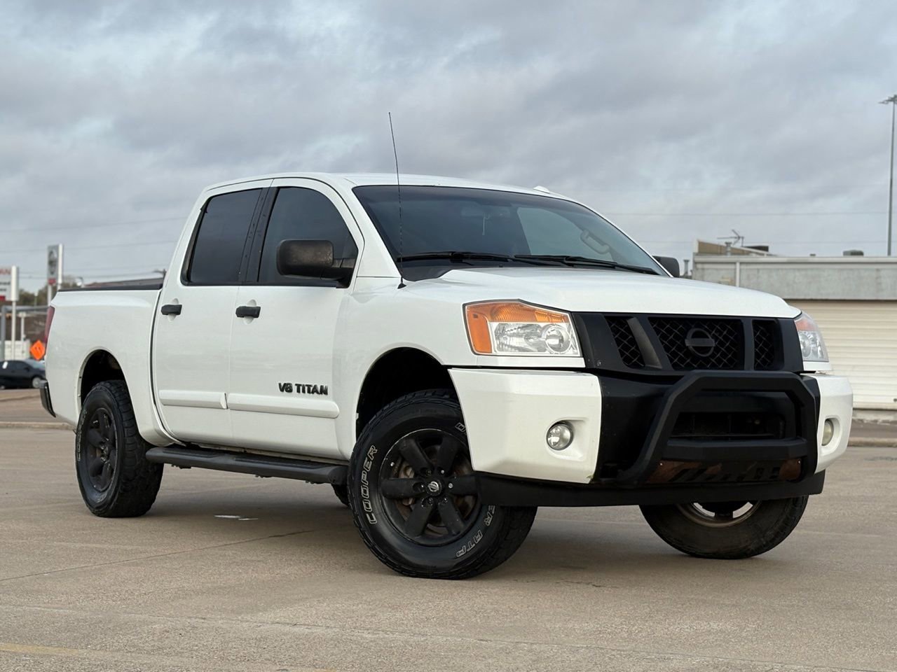 Used 2014 Nissan Titan SV w/ SV Value Truck Package video 2