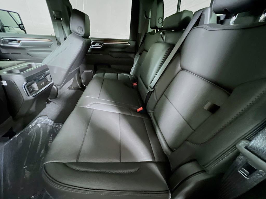 New 2026 GMC Sierra 2500 Denali w/ Denali Reserve Package image 18