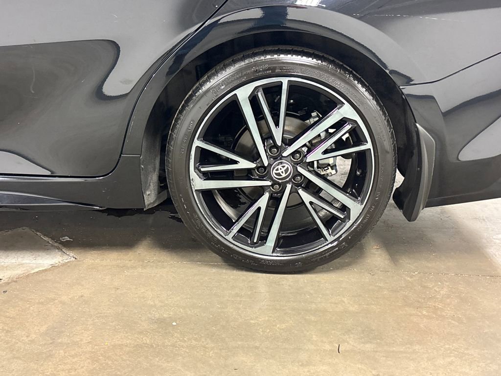 Used 2025 Toyota Camry XSE image 18