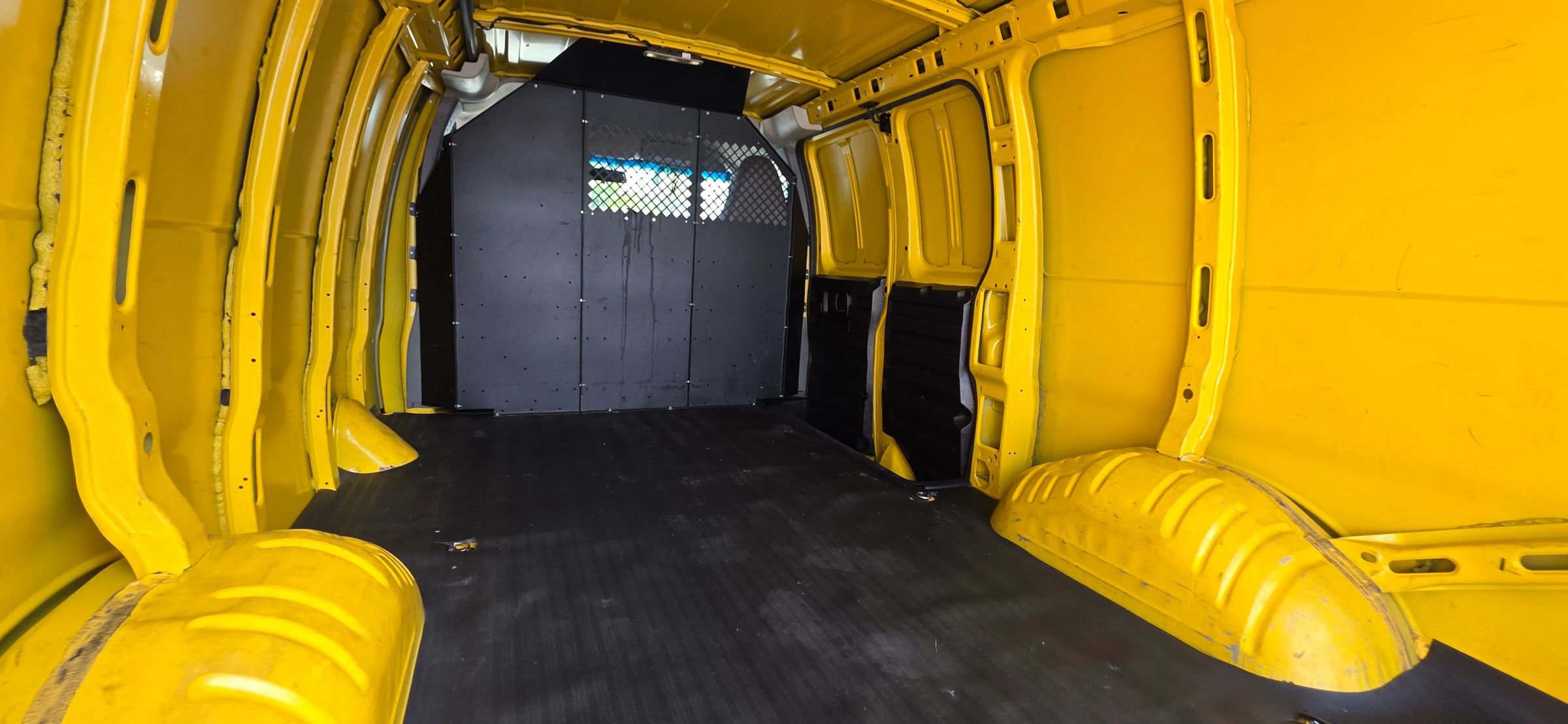 Used 2021 GMC Savana 2500 w/ Driver Convenience Package image 14