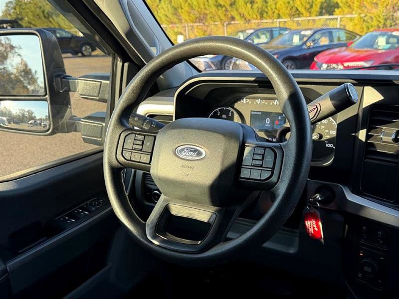 Used 2024 Ford F250 XLT w/ FX4 Off-Road Package image 21