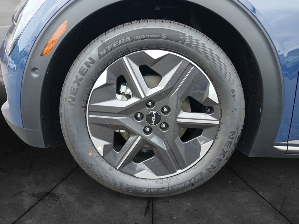 New 2025 Kia EV6 Light w/ Light LR Technology Package image 14