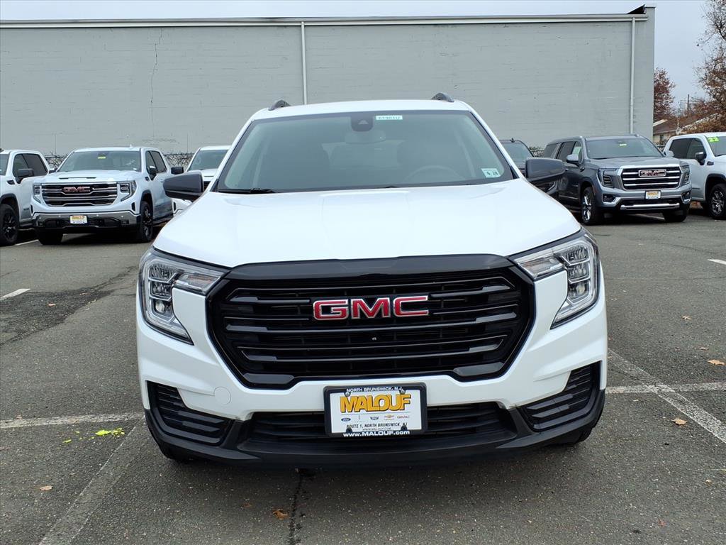 Certified 2023 GMC Terrain SLE w/ Elevation Edition image 2
